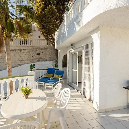 别墅 Villa Nerja 内尔哈