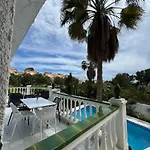 Villa Nerja 빌라