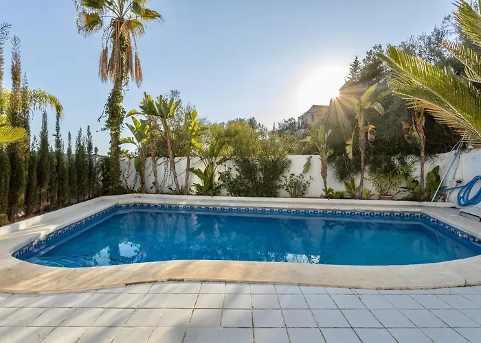 Villa Nerja Вилла *