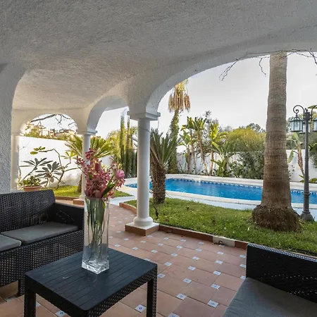 Villa Nerja 内尔哈