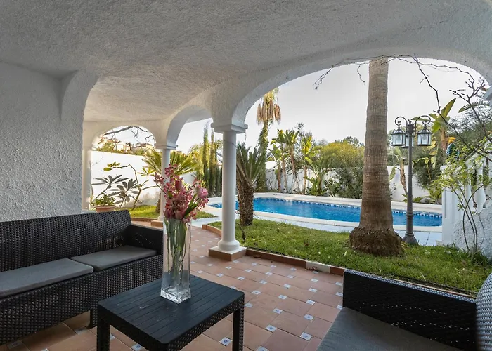 Villa Nerja 内尔哈