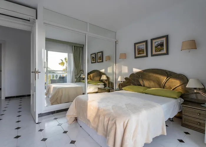 Villa Nerja * 内尔哈